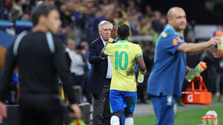 (VIDEO) El “eufórico” festejo de Carlo Ancelotti en el gol de Brasil ante Paraguay
